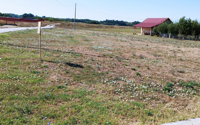 Na prodaju plac u Bijeljini ( Salaš) površine 1400 m2