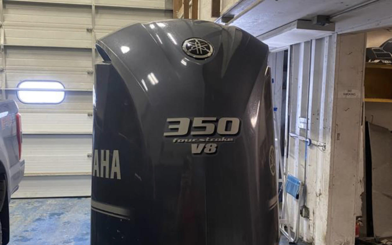 Slightly Used Yamaha 350HP 4-Stroke Outboard Motor Engine