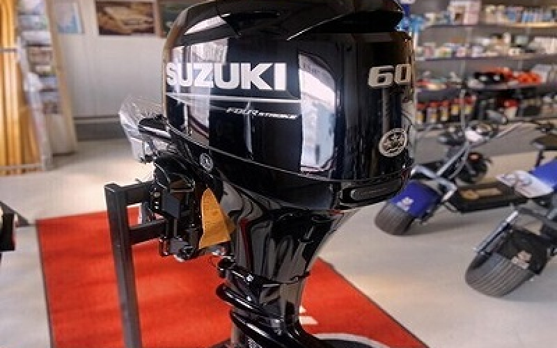 Slightly Used Suzuki 60HP 4-Stroke Outboard Motor Engine