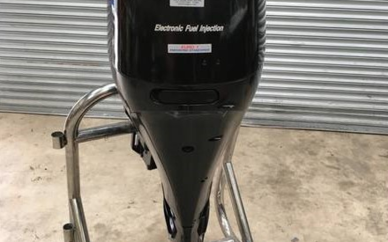 Slightly Used Suzuki 90HP 4-Stroke Outboard Motor Engine