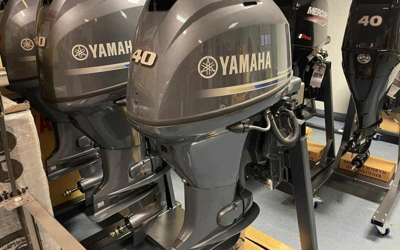 Slightly Used Yamaha 40HP 4-Stroke Outboard Motor Engine