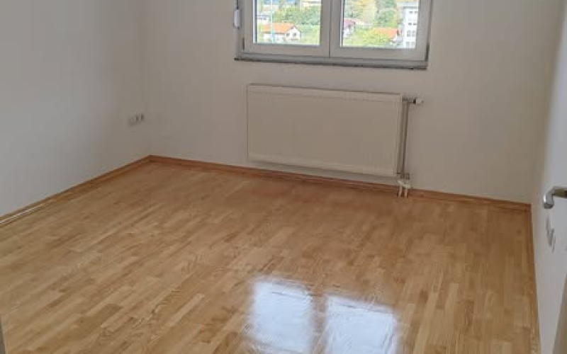 Na prodaju stan površine 46 m² na VI spratu u Bijeljini