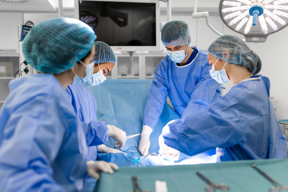 Podvig srpskih kardiohirurga: Pacijentu ugrađena dva vještačka srca