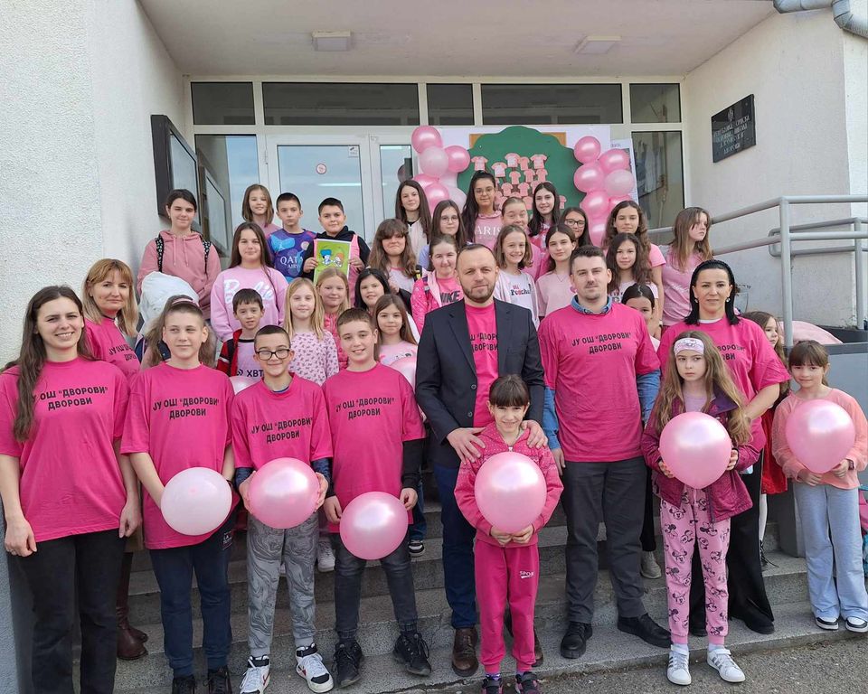 Dan ružičastih majica u Osnovnoj školi "Dvorovi"